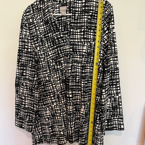 Chico’s Ladies Tunic, Black and White Stretch Knit, size XXL (4) - Picture 4 of 9